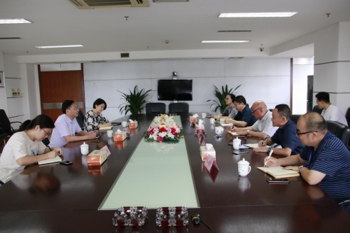 【领导关怀】市建委主任孔春浩莅临尊龙凯时人生就是博集团开展高层次管理人才对接走访